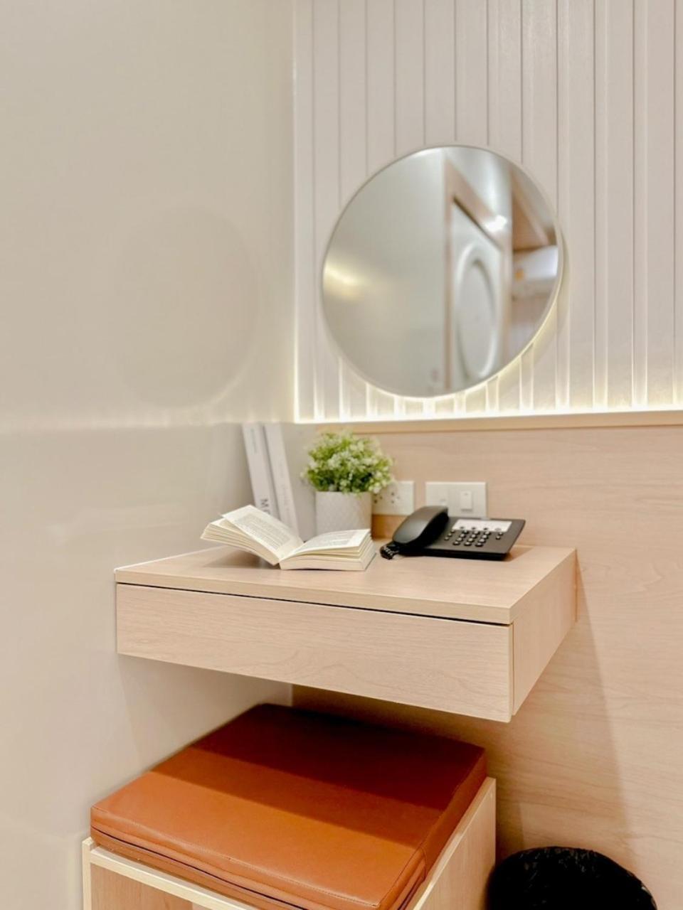 Thrive Hotel Bangkok Luaran gambar