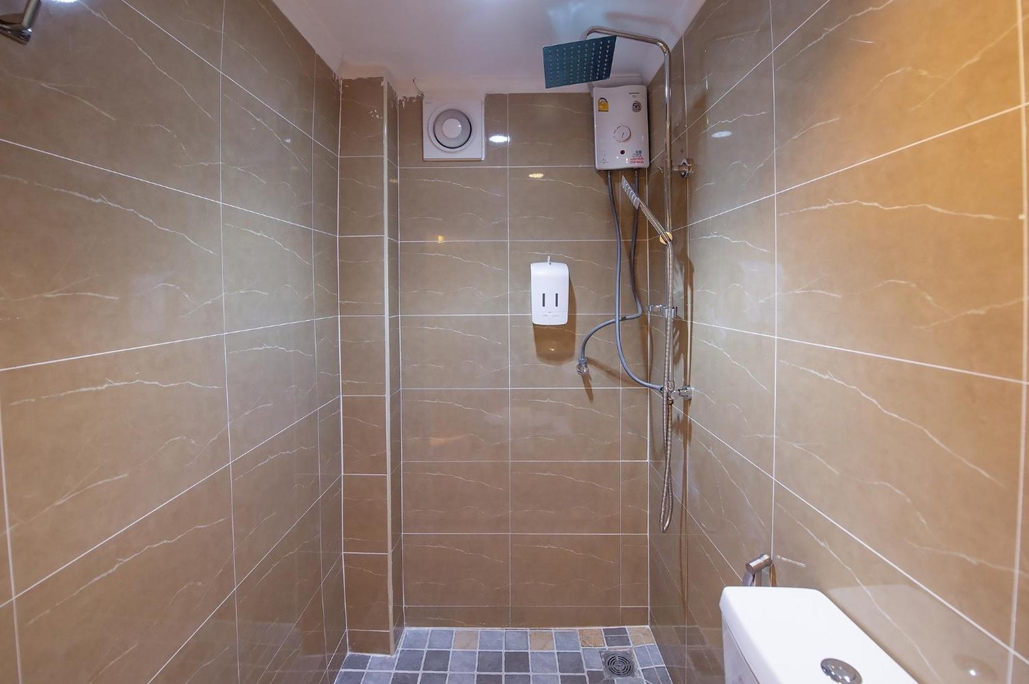 Thrive Hotel Bangkok Luaran gambar