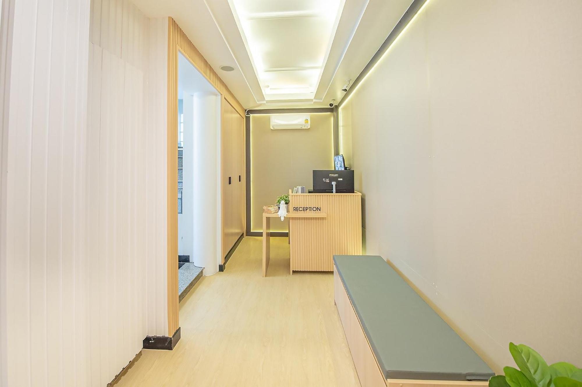 Thrive Hotel Bangkok Luaran gambar